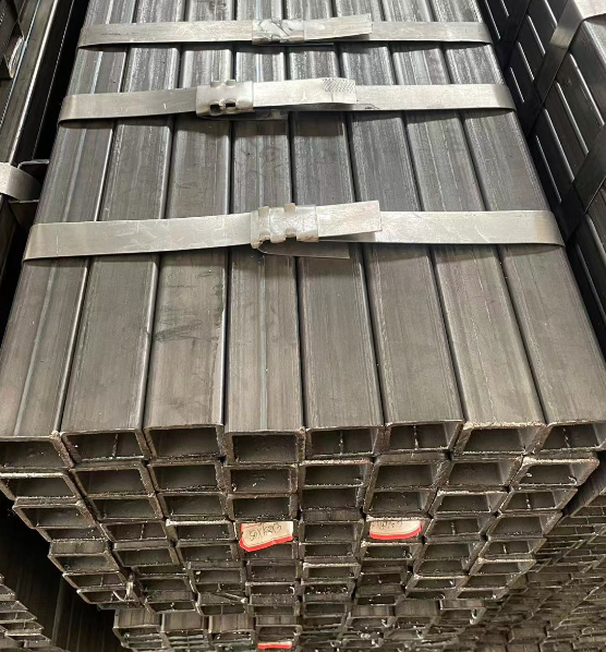 攀枝花工业用梯子 镀锌管焊接梯子 铁梯子方管梯