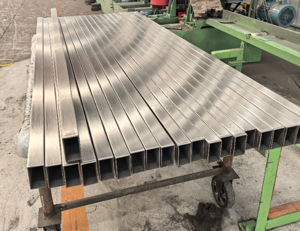 攀枝花方管 矩形管 无缝方管生产厂家